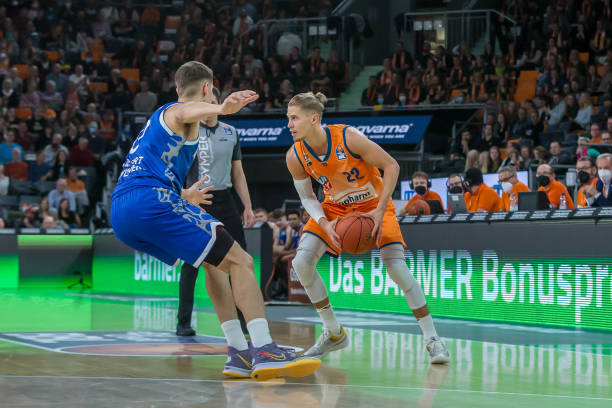 男足本场在 男足本场在