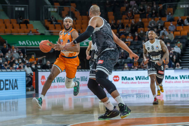 极参与各类 极参与各类