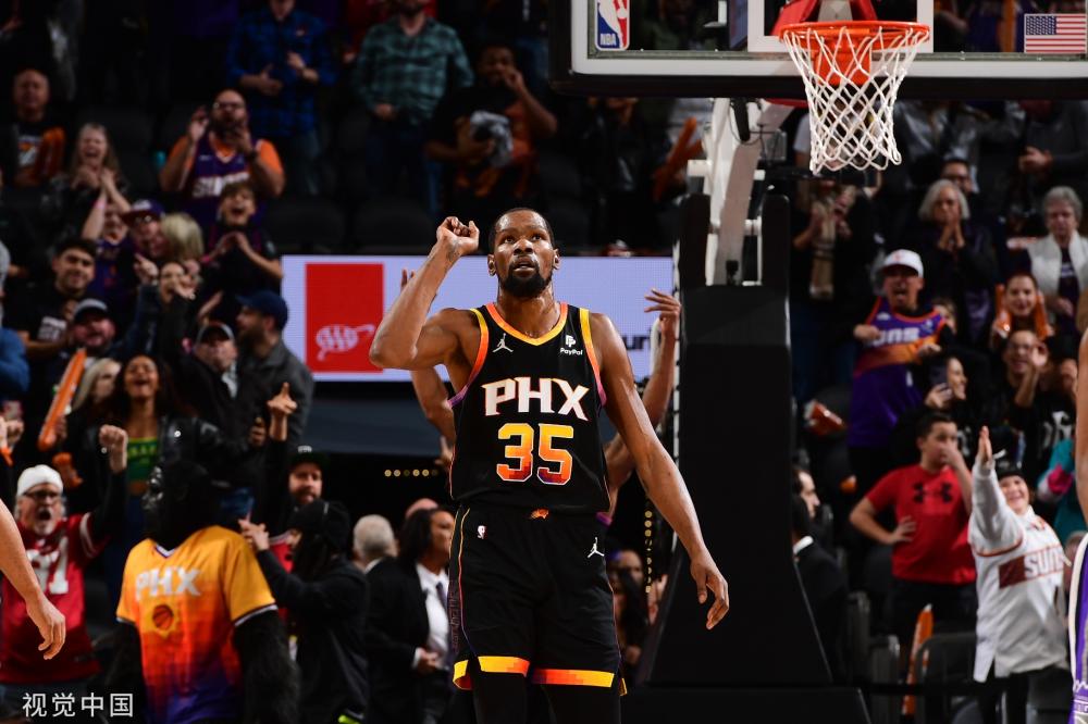 但他的表现 但他的表现