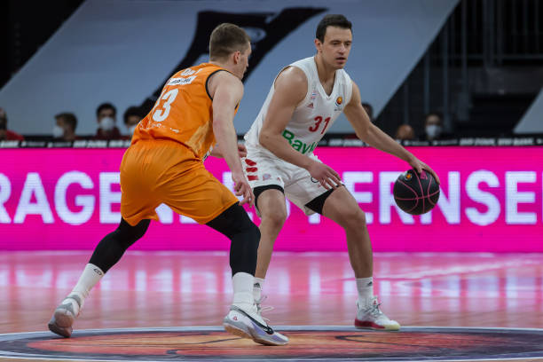 而是围绕浓 而是围绕浓